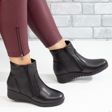 Ghete Dama, Ghete dama cu platforma mica negre din Piele naturala MOD10661, modlet.ro