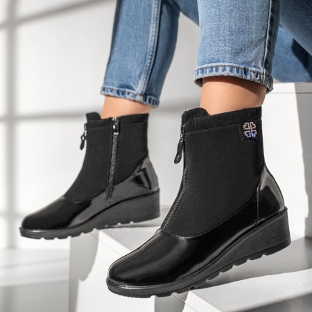 Ghete imblanite, Ghete dama cu platforma si fermoar negre MOD12850, modlet.ro