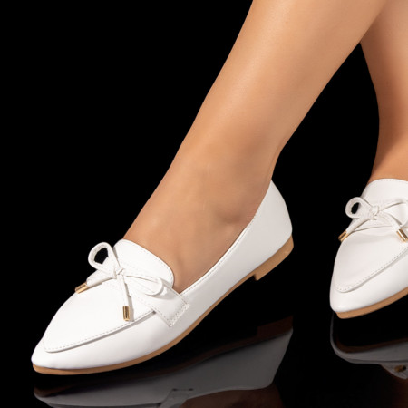 Balerini si Mocasini Dama, Mocasini dama cu talpa joasa si fundita albi MOD10159, modlet.ro