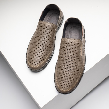 Pantofi casual barbati cu perforatii bej din Piele naturala ZEF13644