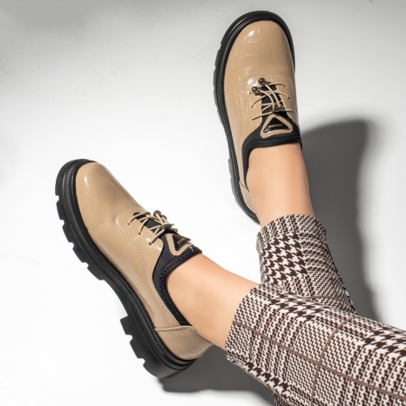 Pantofi casual dama, Pantofi casual dama cu aspect lucios bej MOD10974, modlet.ro