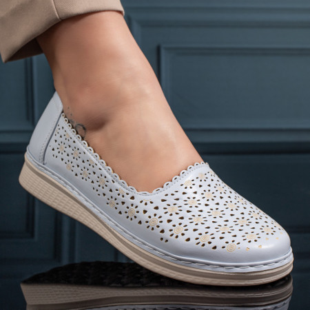 Pantofi casual dama, Pantofi casual dama cu perforatii si talpa joasa albi ZEF11148 - zeforia.ro