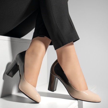 Pantofi dama cu toc gros bej cu negru luciosi MOD01371, 3, modlet.ro