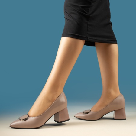 Pantofi dama cu toc gros si accesoriu metalic khaki din Piele naturala MOD13956