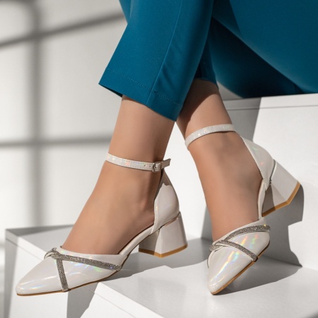 Pantofi cu toc gros dama, Pantofi dama cu toc gros si pietre aplicate albi cu reflexe MOD13042, modlet.ro