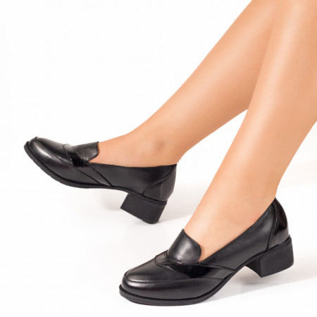 Pantofi cu toc mic dama, Pantofi dama cu toc mic negri cu aspect lacuit din Piele naturala ZEF10216 - zeforia.ro