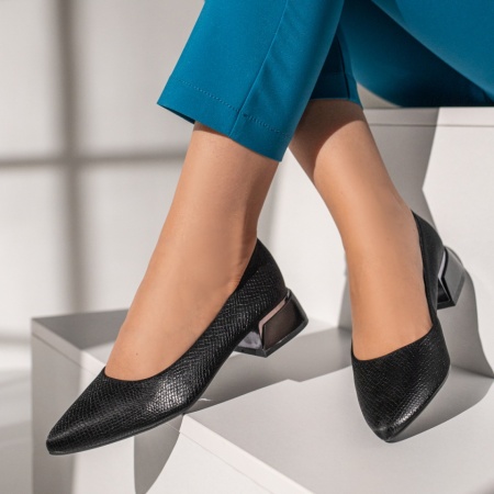 Pantofi dama cu toc mic si imprimeu negri MOD12128, 4, modlet.ro
