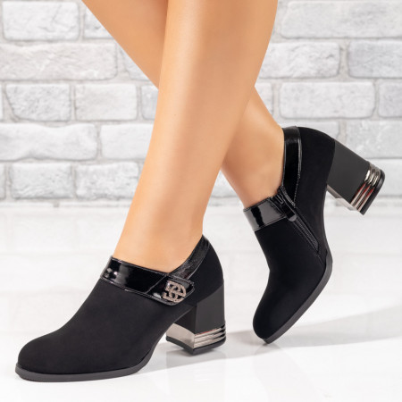 Pantofi cu toc gros dama, Pantofi dama cu toc si accesoriu metalic negri suede ZEF10600 - zeforia.ro