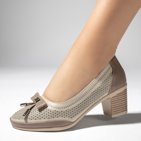 Pantofi cu toc gros dama, Pantofi dama cu toc si perforatii bej inchis MOD13438, modlet.ro