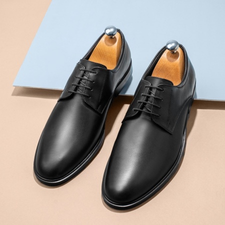 Pantofi eleganti barbati cu siret negri din Piele naturala MOD13790
