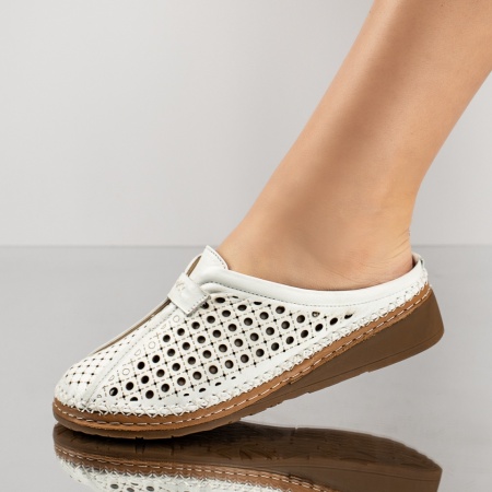 Papuci dama cu platforma perforati albi din Piele naturala ZEF13610