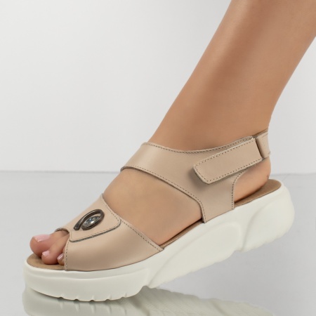 Sandale dama cu platforma si accesoriu metalic bej din Piele naturala ZEF13647