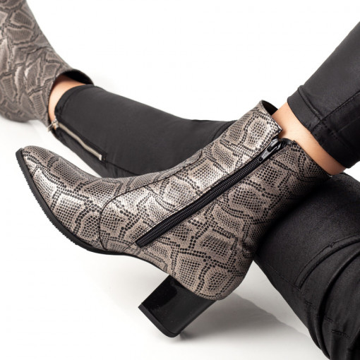 Botine cu toc dama gri cu print din Piele naturala MOD07592, 2, modlet.ro