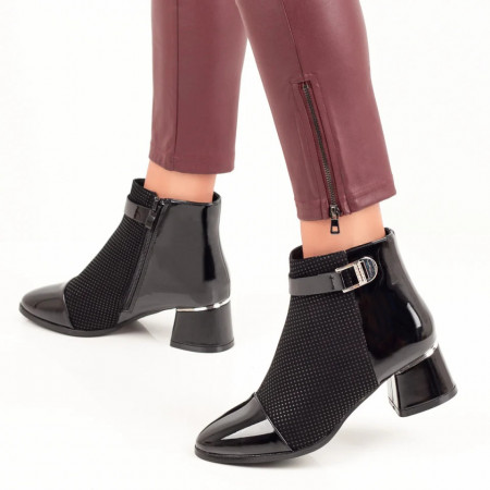 Botine dama cu fermoar si accesoriu metalic negre MARA40, 2, modlet.ro