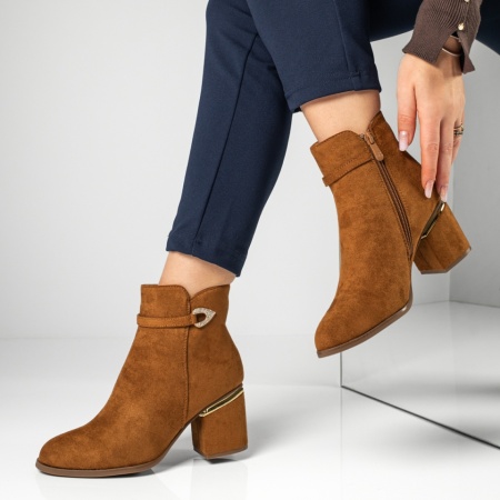 Botine dama, Botine dama cu toc gros si fermoar maro suede MOD12886, modlet.ro