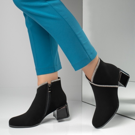 Botine dama, Botine dama cu toc gros si strasuri aplicate negru suede MOD12594, modlet.ro