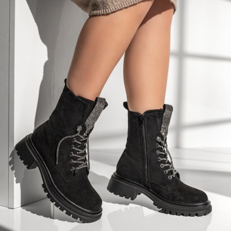 Ghete fara toc, Ghete dama cu pietre aplicate si fermoar negru suede MOD12787, modlet.ro