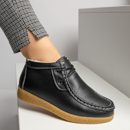 REDUCERI INCALTAMINTE, Ghete dama scurte cu siret negre din Piele naturala MOD06604, modlet.ro