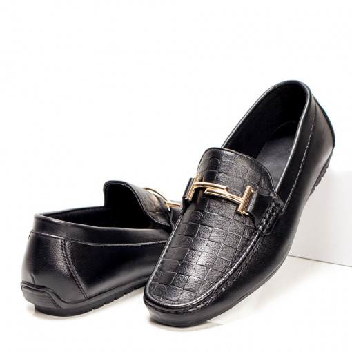 Pantofi barbati, Mocasini negri barbati cu accesoriu auriu ZEF05405 - zeforia.ro