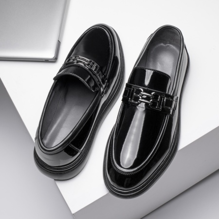 Mocasini barbati, Mocasini negri barbati cu aspect lucios MOD11685, modlet.ro