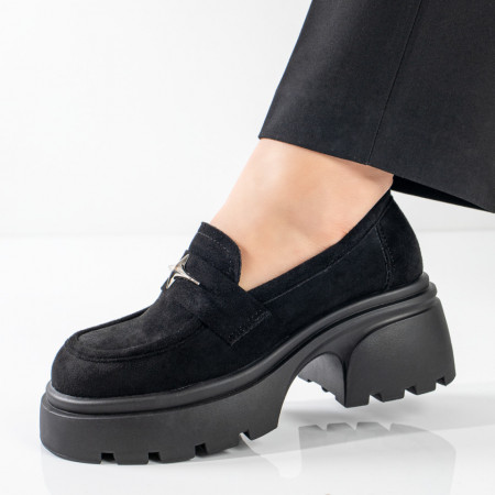 Pantofi casual dama cu accesoriu metalic si talpa groasa negri suede ZEF11058
