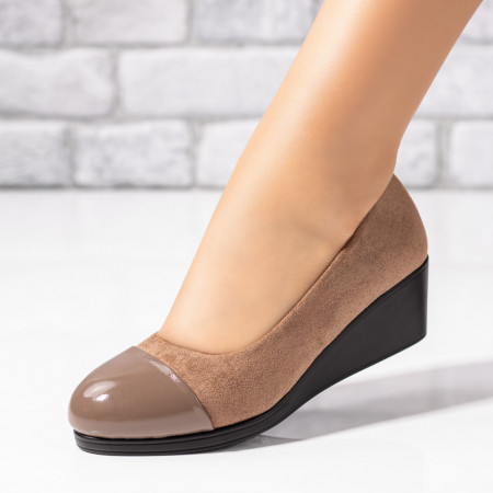 Pantofi dama, Pantofi dama cu platforma maro suede si varf lucios MOD01677, modlet.ro