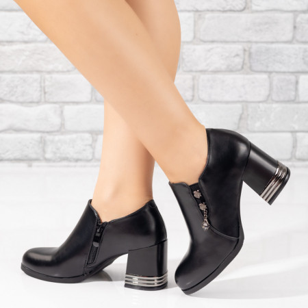 Pantofi cu toc gros dama, Pantofi dama cu toc gros si fermoar negri ZEF10599 - zeforia.ro