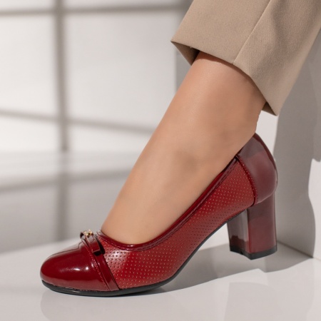 Pantofi dama, Pantofi dama cu toc gros si varf lacuit visinii MOD12119, modlet.ro