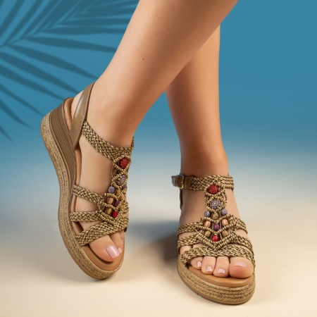 Sandale cu platforma, Sandale dama cu platforma si bareta maro MOD11473, modlet.ro