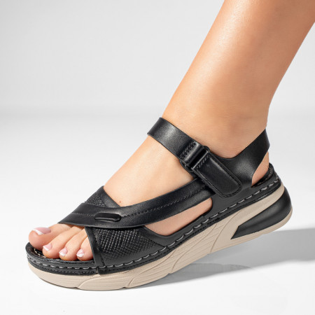 Sandale cu platforma, Sandale dama cu talpa groasa si inchidere cu scai negre ZEF11336 - zeforia.ro