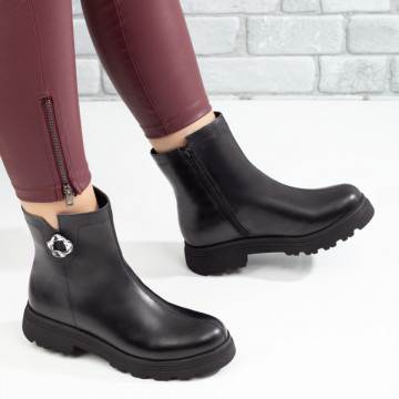 Cizme dama cu accesoriu metalic si fermoar negre din Piele naturala MOD06857, 3, modlet.ro
