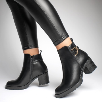 Ghete dama cu toc gros si fermoar negre MOD12726