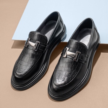 Mocasini negri cu imprimeu si aplicatii metalice barbati MOD11789, 4, modlet.ro