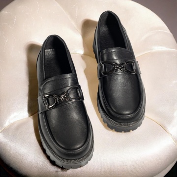 Pantofi casual dama cu accesoriu metalic negri MOD12989, 4, modlet.ro