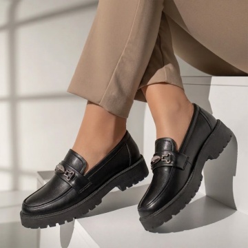 Pantofi casual dama cu talpa groasa si accesoriu decorativ negri LILI16