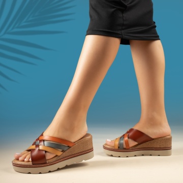 Papuci casual dama cu platforma maro MOD13676, 4, modlet.ro
