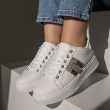 Pantofi casual dama albi cu talpa groasa si aplicatii MOD11873