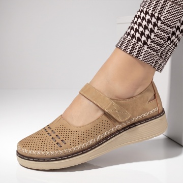 Pantofi casual dama cu perforatii si inchidere cu scai khaki EVA96