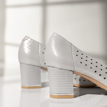 Pantofi dama cu toc gros si perforatii argintii MOD14238, 3, modlet.ro