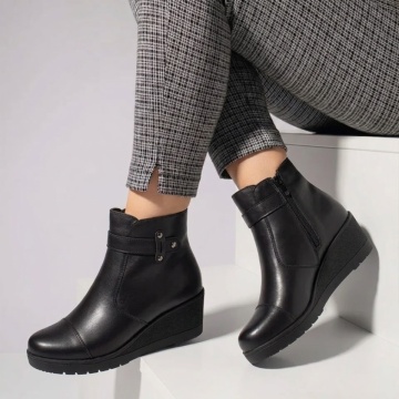 Reduceri ghete dama, Ghete dama cu platforma negre din Piele naturala MOD10654, modlet.ro