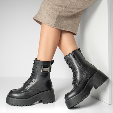 Ghete dama cu talpa groasa si accesoriu metalic negre MOD12811, 2, modlet.ro