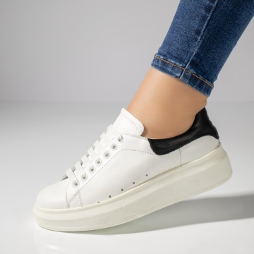 Pantofi casual dama albi cu siret din Piele naturala MOD03628