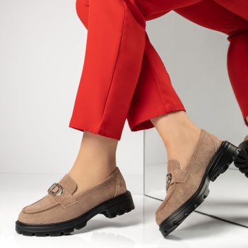 Pantofi casual dama cu accesoriu decorativ bej suede MOD13367, 4, modlet.ro