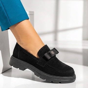 Pantofi casual dama cu accesoriu decorativ negru suede MARA20