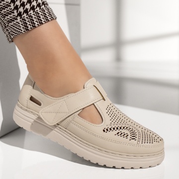 Pantofi casual dama cu perforatii si inchidere cu scai bej MOD13323, 3, modlet.ro