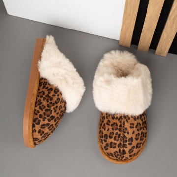 Papuci dama de casa cu print maro suede MOD14120