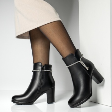 Botine dama cu toc gros si accesoriu decorativ negru suede MOD14132, 3, modlet.ro