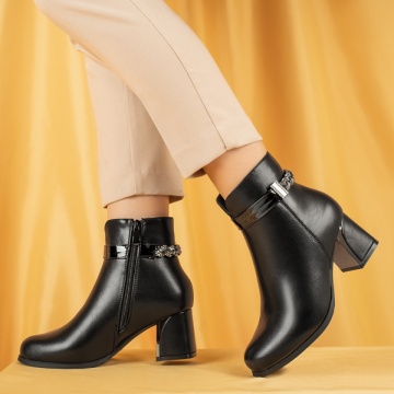 Botine dama, Botine dama cu toc negre MOD07097, modlet.ro