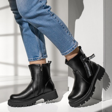 REDUCERI INCALTAMINTE, Cizme cu talpa groasa si fermoar decorativ dama negre MOD07146, modlet.ro