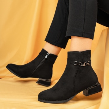 Ghete Dama, Ghete dama cu toc si accesoriu decorativ negru suede MOD06996, modlet.ro